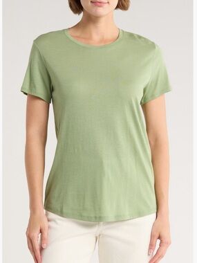 Vince Short-Sleeve Crewneck Tee in Sage Green